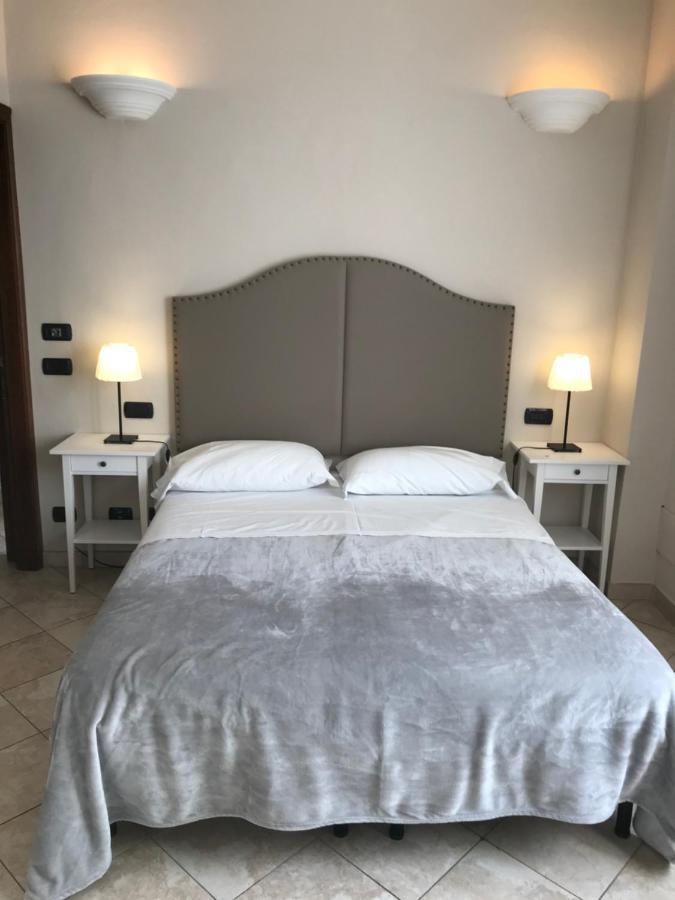Hotel Paola Алтопасчио Экстерьер фото